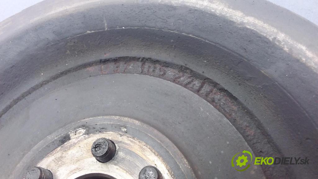 Volkswagen Transporter 1998 Spojka: / koleso 037105271K