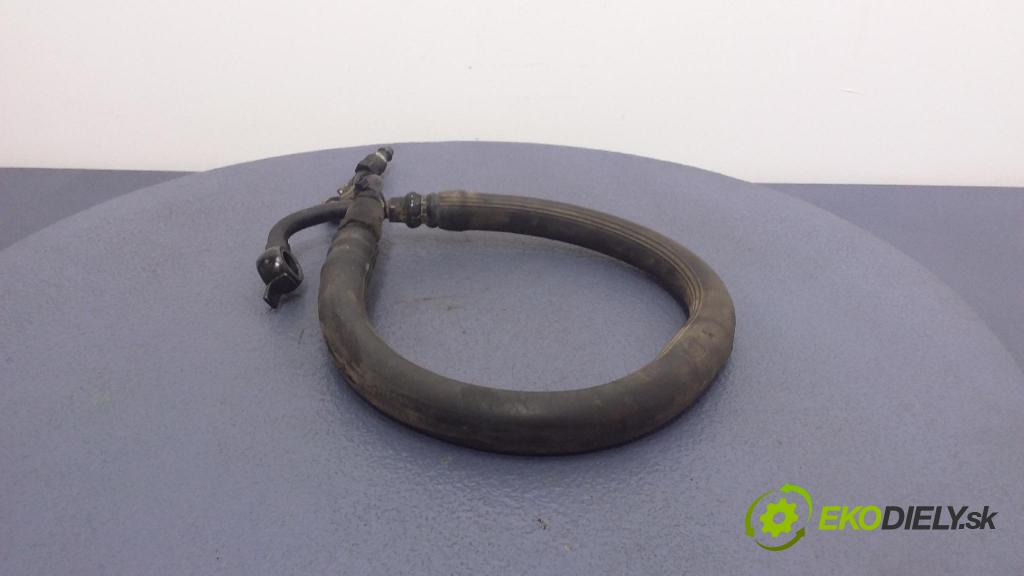 Volkswagen Transporter 1998 rúrka Olej 7D1422893