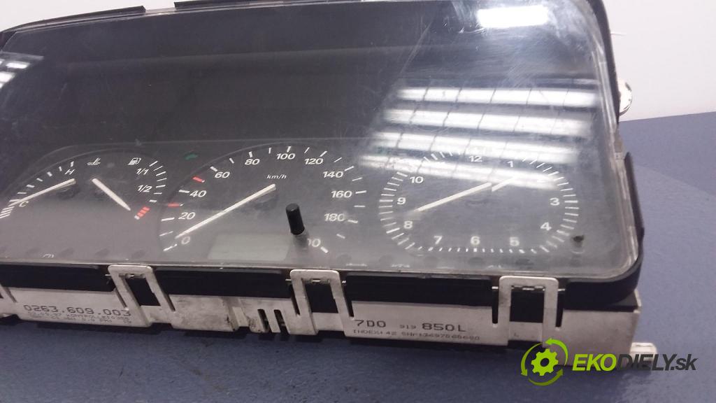 Volkswagen Transporter 1998 prístrojovka/ budíky 7D0919850L
