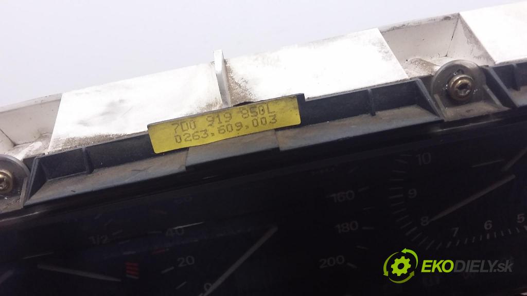 Volkswagen Transporter 1998 prístrojovka/ budíky 7D0919850L