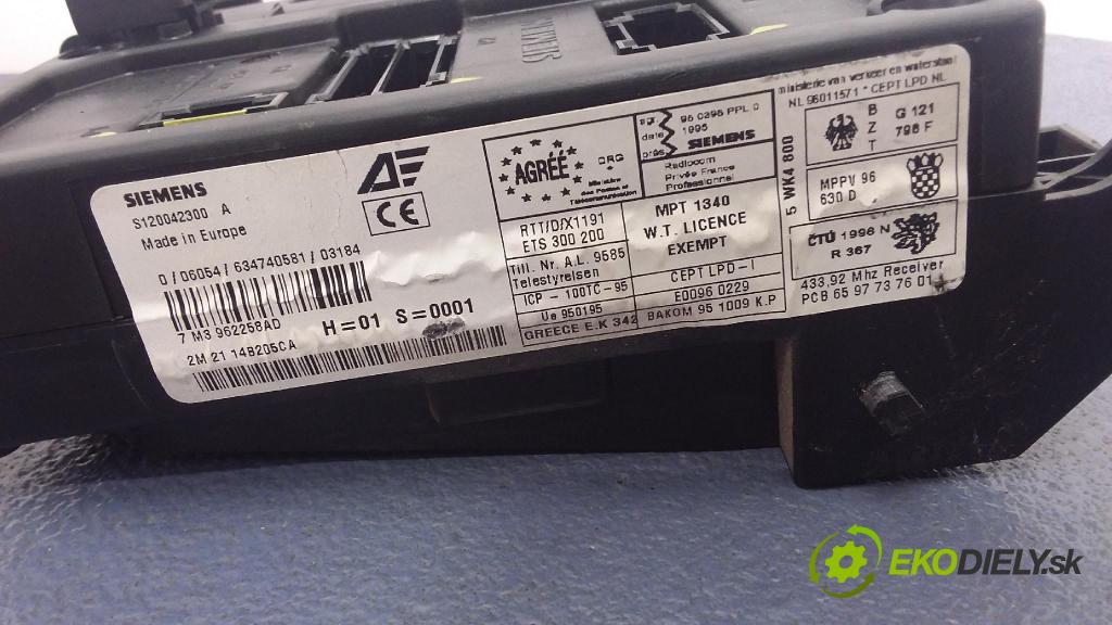 Volkswagen Sharan 2003 skrinka Poistky: 7M3962258AD