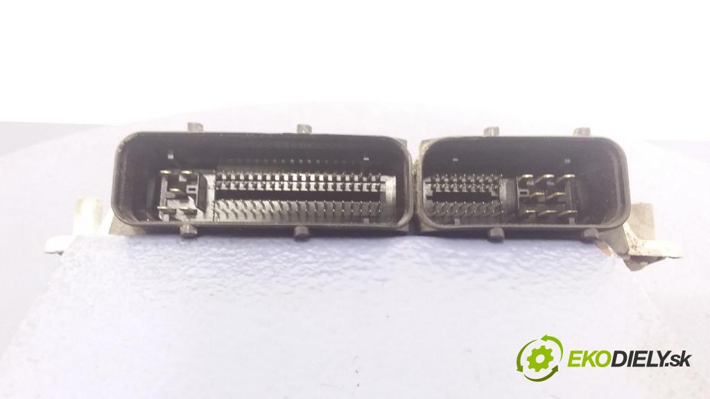 Volkswagen Sharan 2003 riadiaca jednotka Motor: 038906019LQ