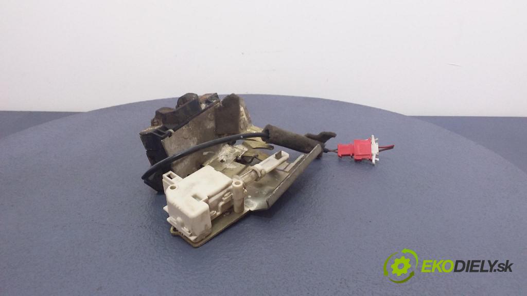 Volkswagen Sharan 2003 zámok Klapky: kufra: YM21-431C50-DG