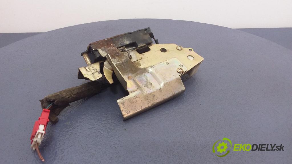 Volkswagen Sharan 2003 zámok Klapky: kufra: YM21-431C50-DG