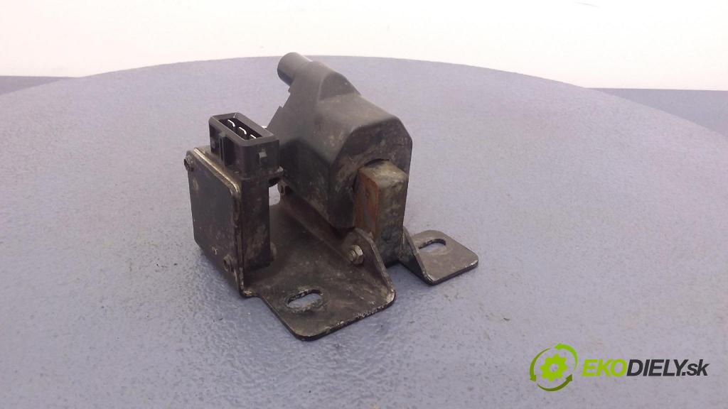 Audi 80 1994 cievka Zapaľovanie: 8A0905105