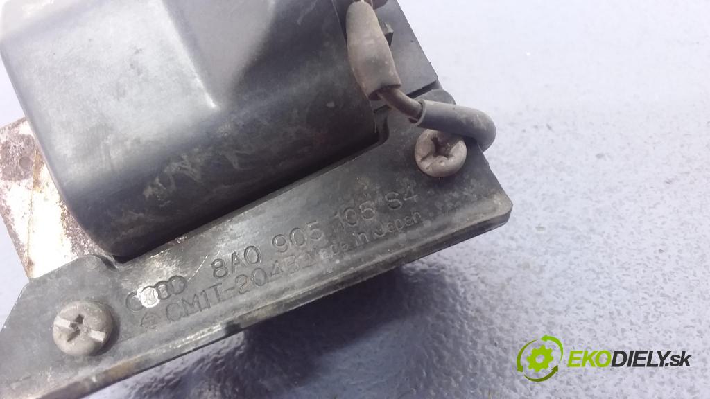 Audi 80 1994 cievka Zapaľovanie: 8A0905105