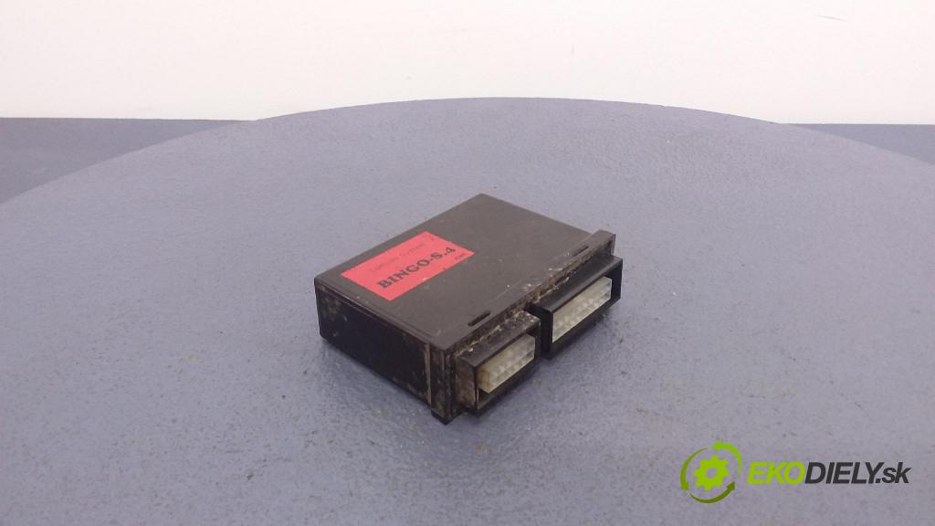 Audi 80 1994 riadiaca jednotka 67R-013511