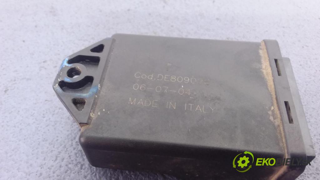 Fiat Panda 2004 riadiaca jednotka DE809026