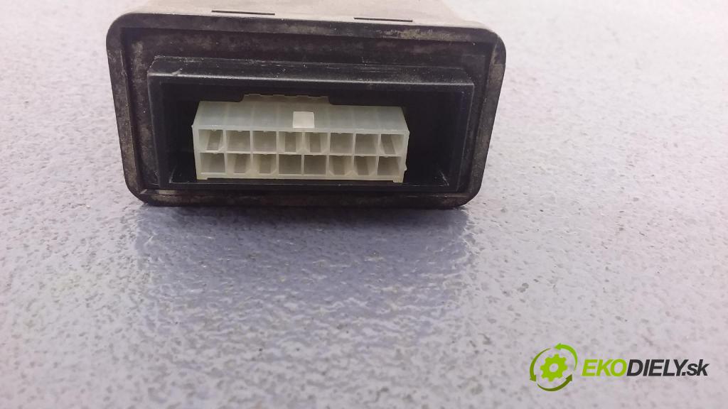 Fiat Panda 2004 riadiaca jednotka DE809026