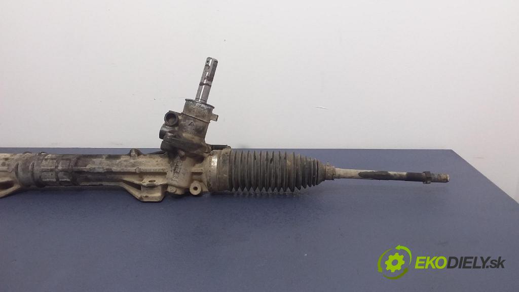 Peugeot 308 2009 Ozubené kolo: volant 01