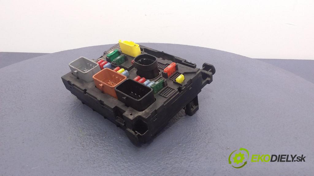 Peugeot 307 2007 skrinka Poistky: 9661708280