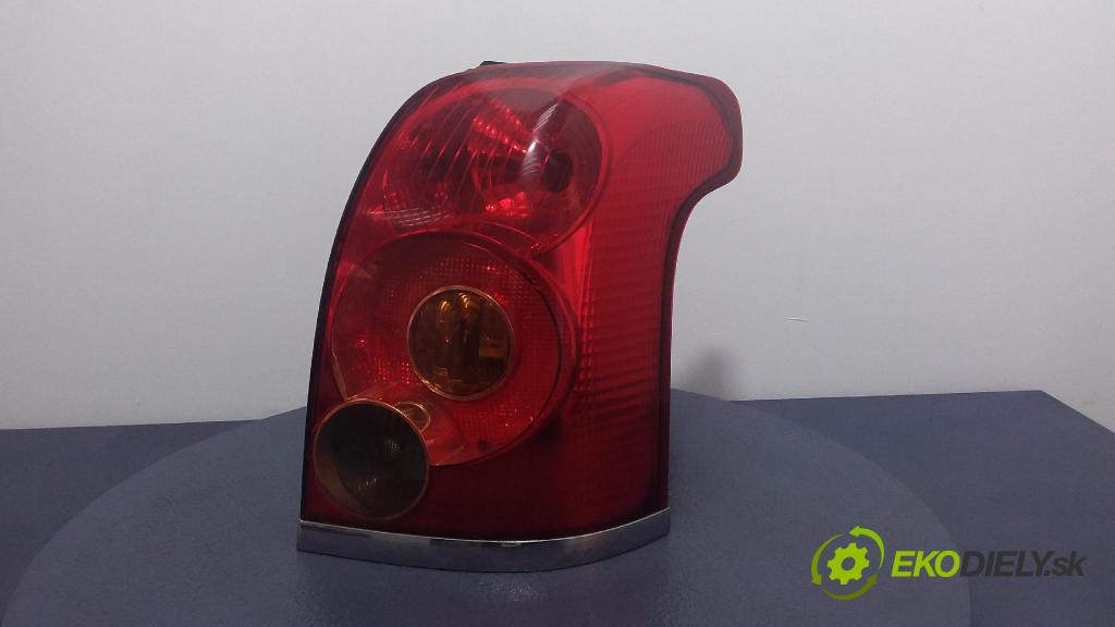 Toyota Avensis 0 světlo Zad: Práva: Mimo: 01