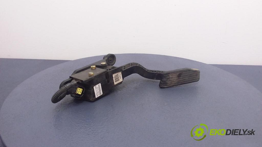Hyundai Tucson 2006 pedal Plyn: AKNJJL298