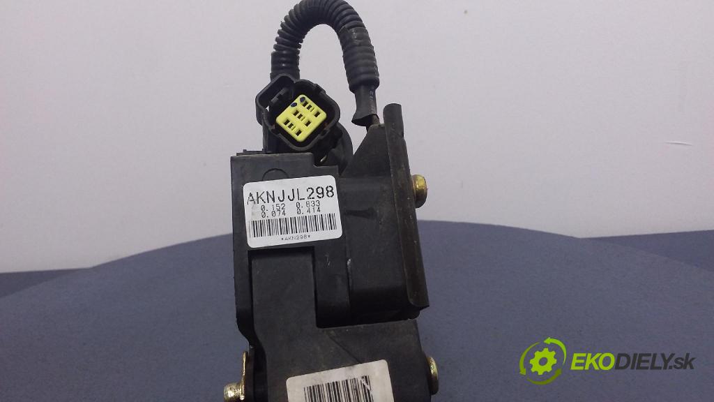 Hyundai Tucson 2006 pedal Plyn: AKNJJL298