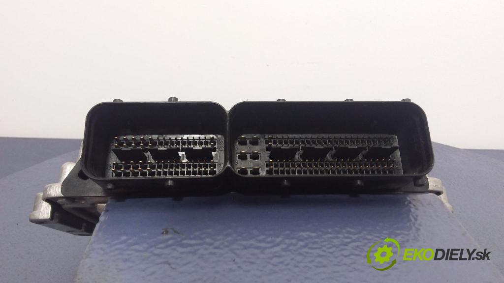 Hyundai Tucson 2006 riadiaca jednotka Motor: 39114-27285