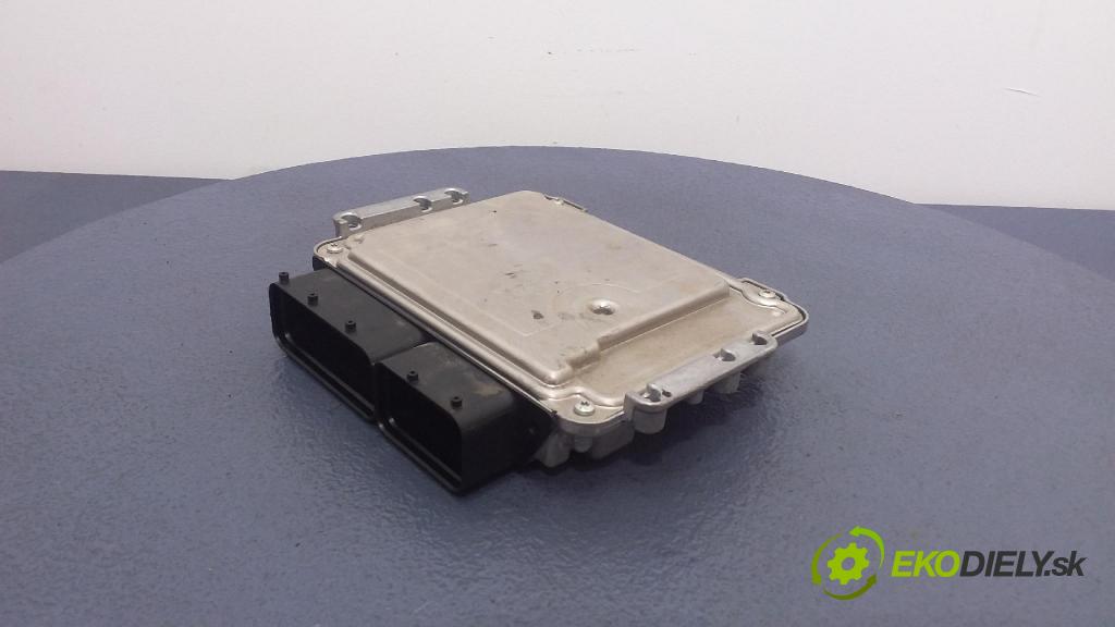 Hyundai Tucson 2006 riadiaca jednotka Motor: 39114-27285