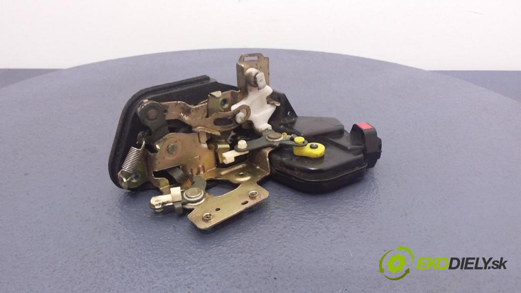 Hyundai Tucson 2006 zámok dvere Predné Vľavo: 01