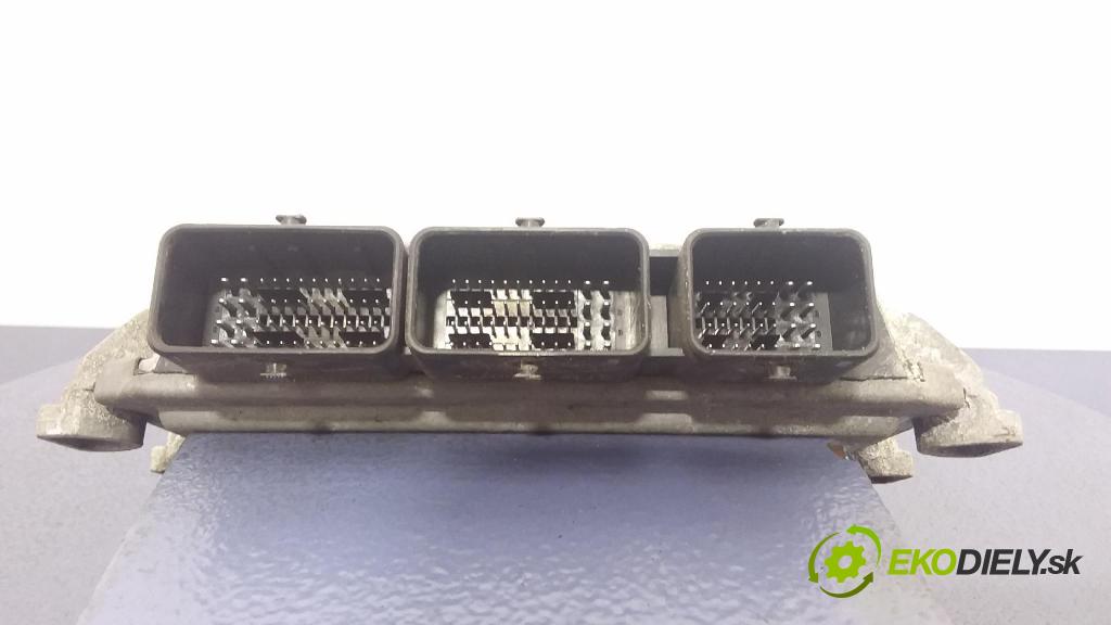 Ford Focus c-max 2003 riadiaca jednotka Motor: 3M5A-12A650-HK