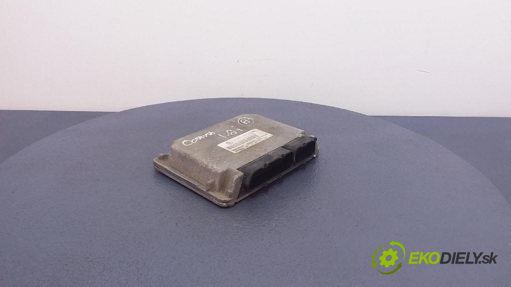 Skoda Octavia 1999 řídící jednotka Motor: 06A906019AN