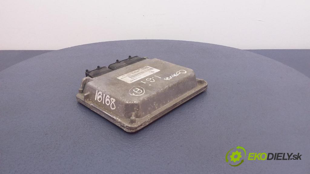 Skoda Octavia 1999 řídící jednotka Motor: 06A906019AN