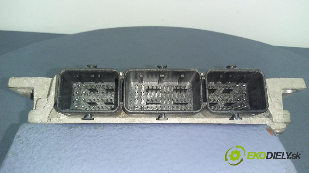 Citroen C4 2004 riadiaca jednotka Motor: 9657429380