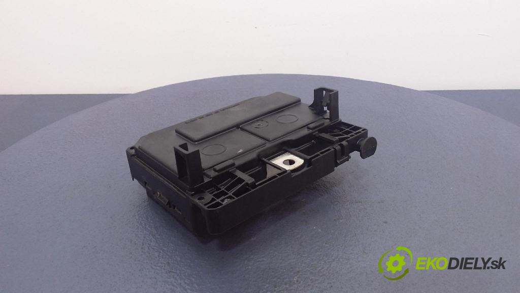 Citroen C4 2004 skrinka Poistky: 6500CK