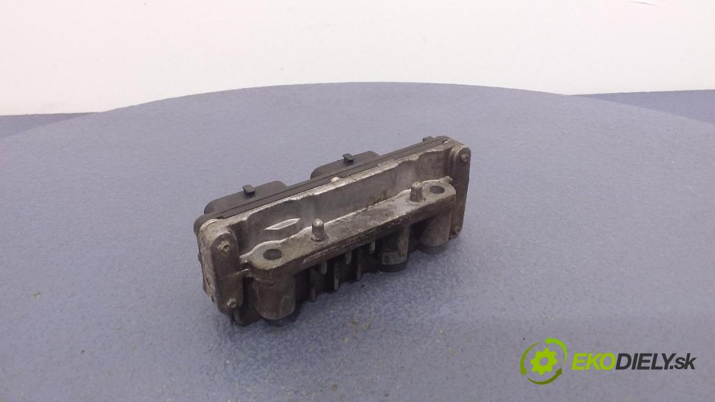 Fiat Punto 2000 řídící jednotka Motor: 46767827