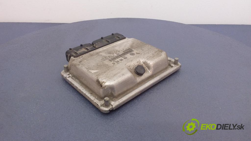 Volkswagen Polo 1999 řídící jednotka Motor: 038906012AS