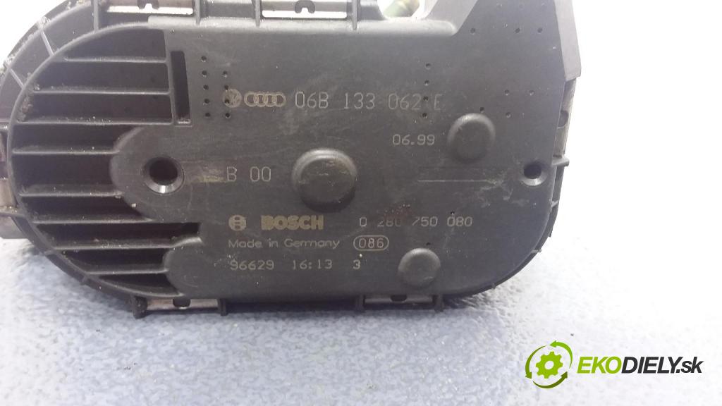 Audi A6 1999 škrticí klapka 06B133062E