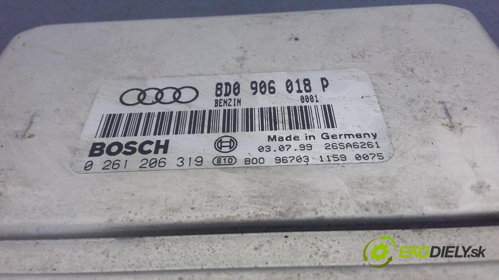 Audi A6 1999 řídící jednotka Motor: 8D0906018P