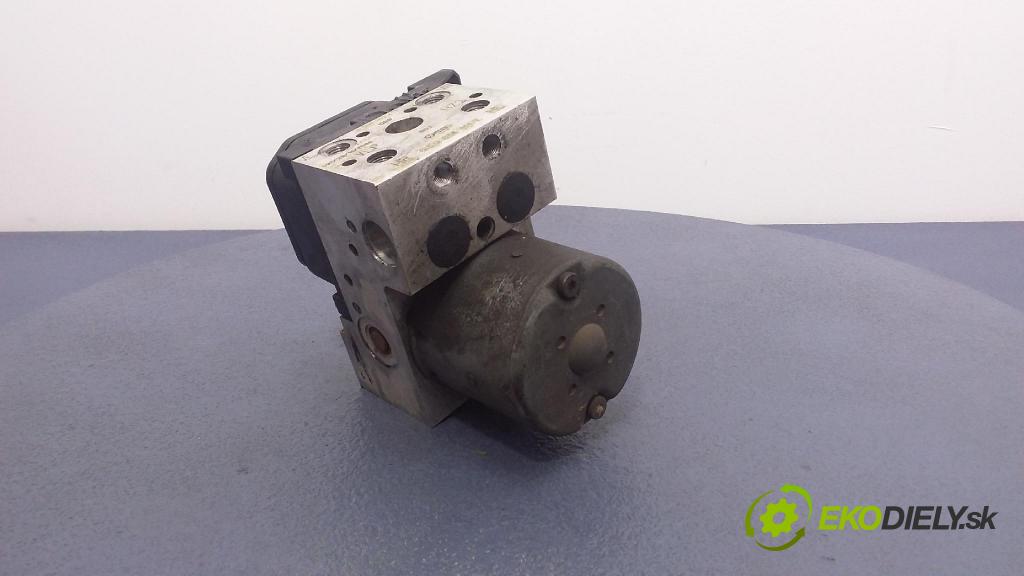 Audi A6 1999 čerpadlo ABS x 8E0614111T