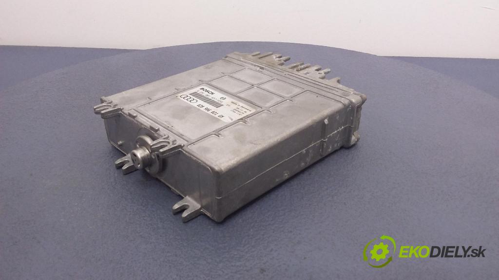 Audi A4 1997 řídící jednotka Motor: 028906021GM
