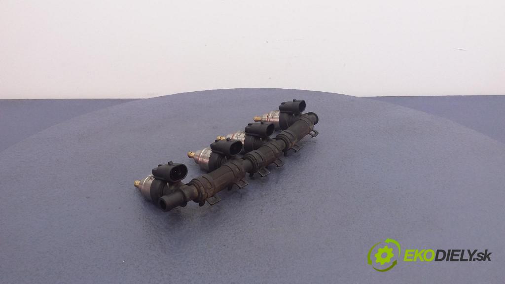 Fiat Linea 2008 lišta Zásobování 67R-016407