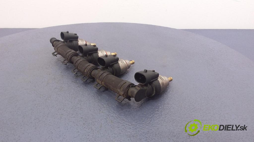 Fiat Linea 2008 lišta Zásobování 67R-016407