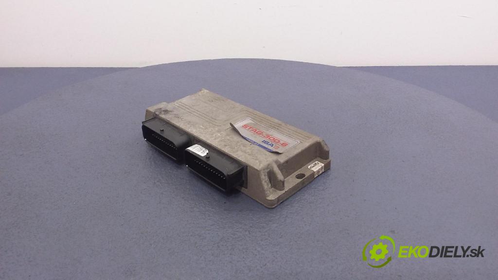 Audi A6 2000 řídící jednotka 67R-014289