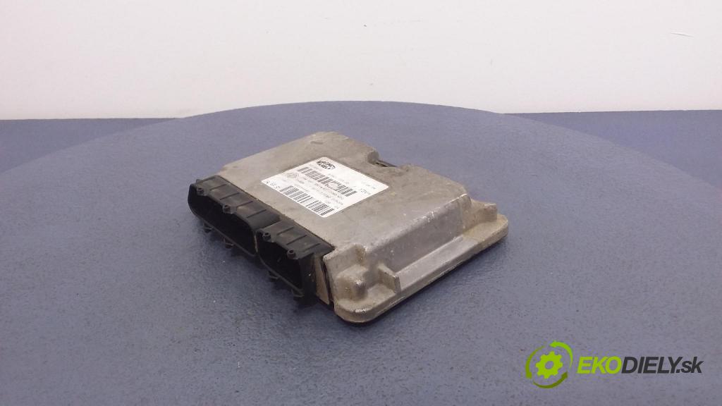 Fiat Panda 2004 řídící jednotka Motor: 55188619