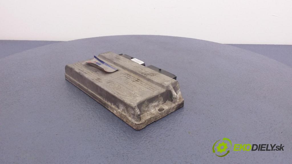 Audi A6 1999 řídící jednotka 67R-014289