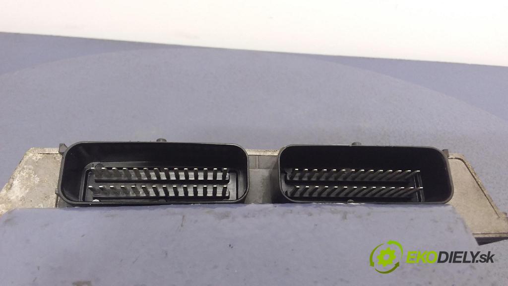 Audi A6 1999 řídící jednotka 67R-014289