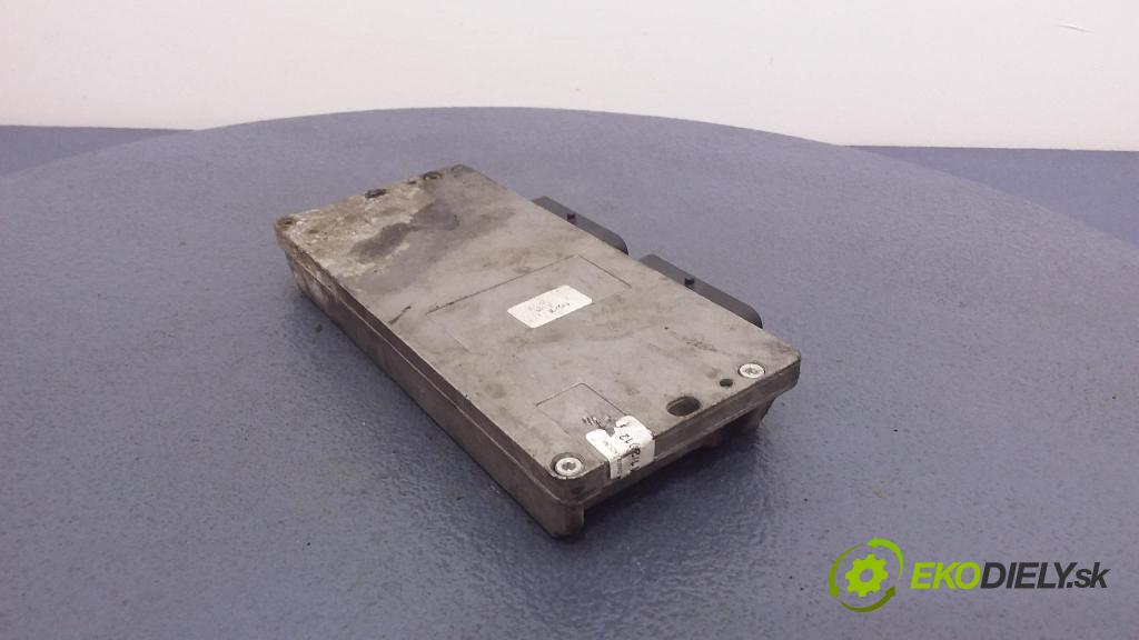 Audi A6 1999 řídící jednotka 67R-014289