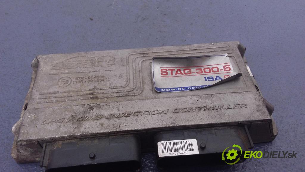 Audi A6 1999 řídící jednotka 67R-014289