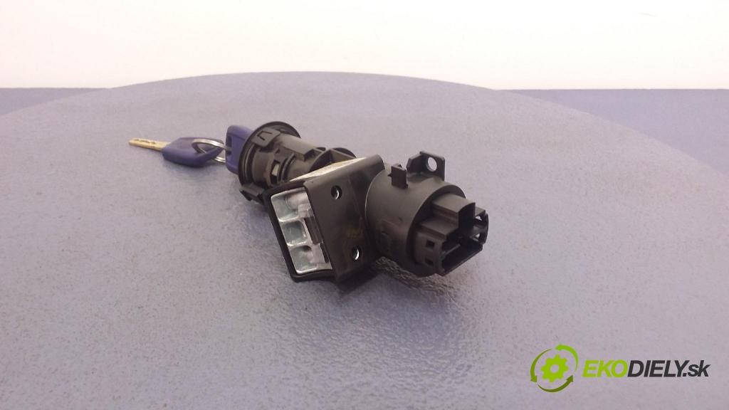 Fiat Panda 2004 Spínač zapaľovania: 00468453610 B365