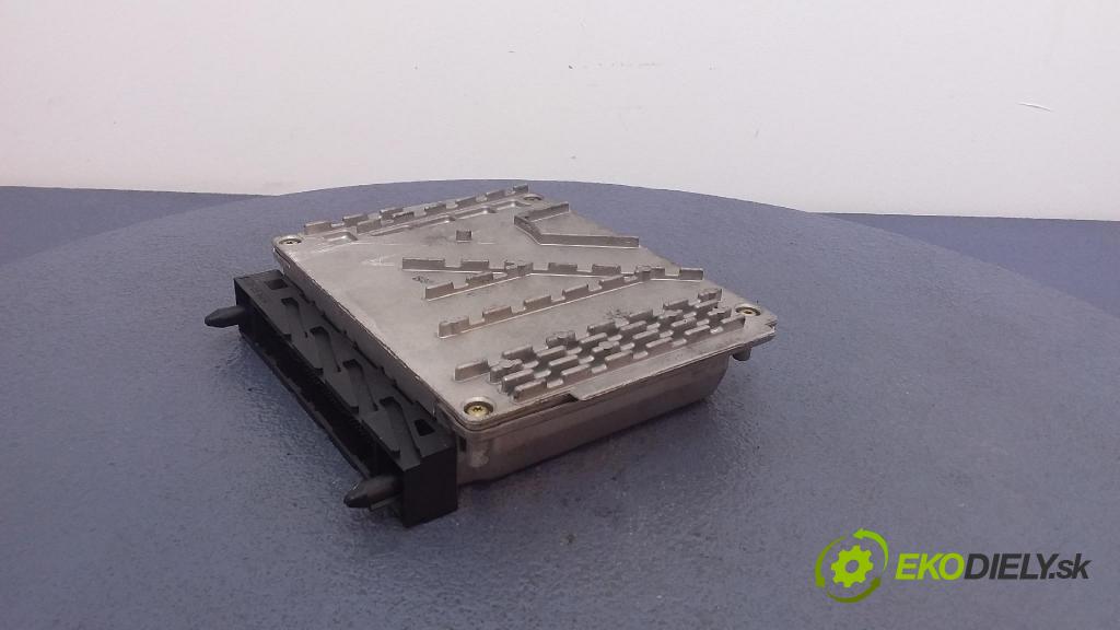 Volvo S80 2000 řídící jednotka Motor: 0261206829