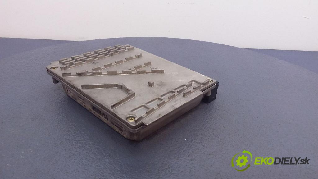 Volvo S80 2000 řídící jednotka Motor: 0261206829