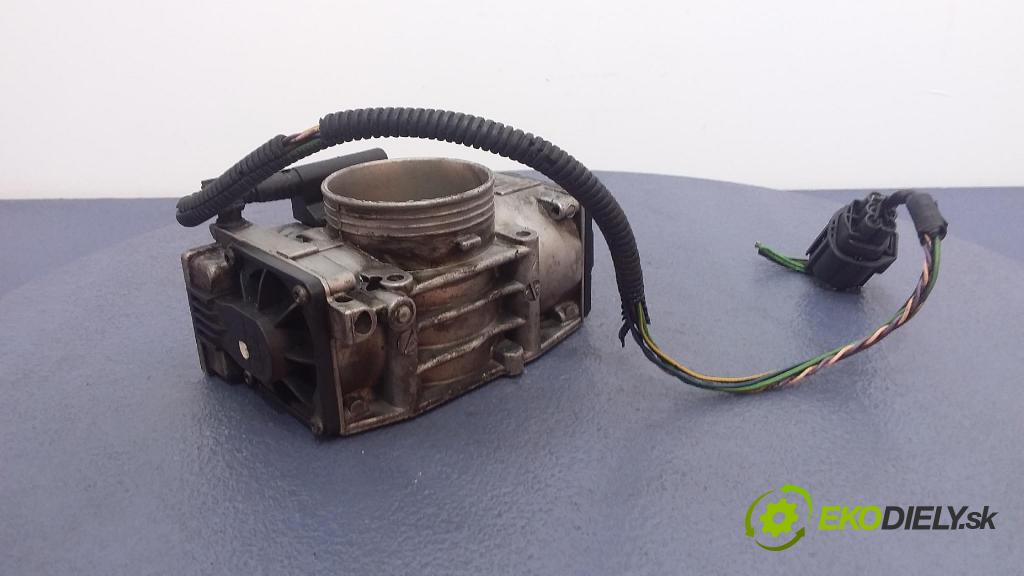 Volvo S80 2000 škrticí klapka 8644347