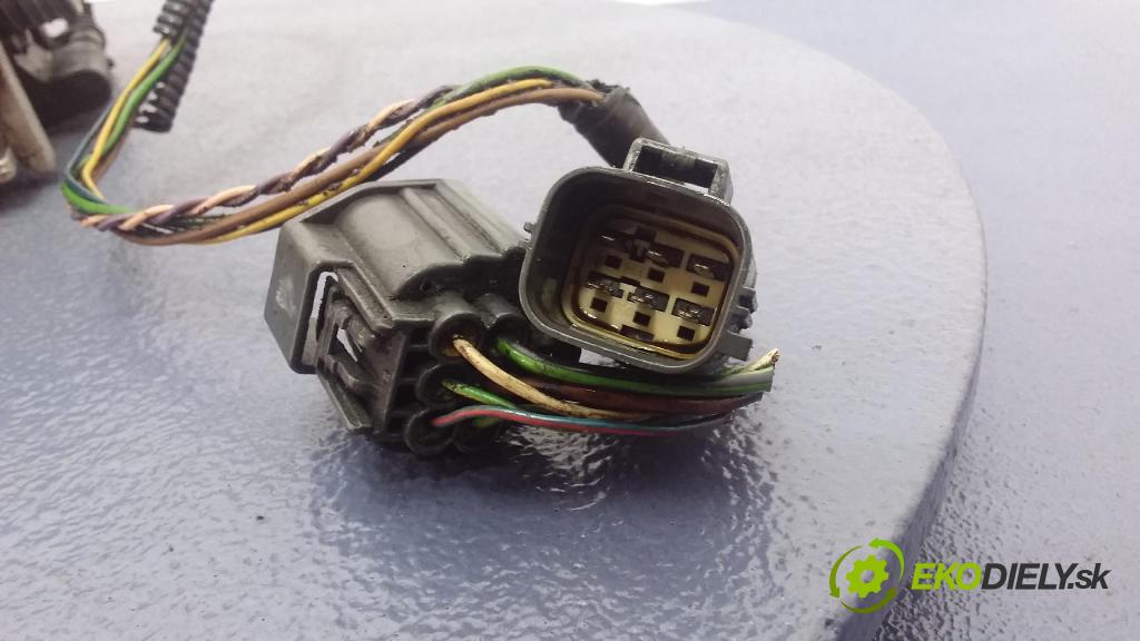 Volvo S80 2000 škrticí klapka 8644347