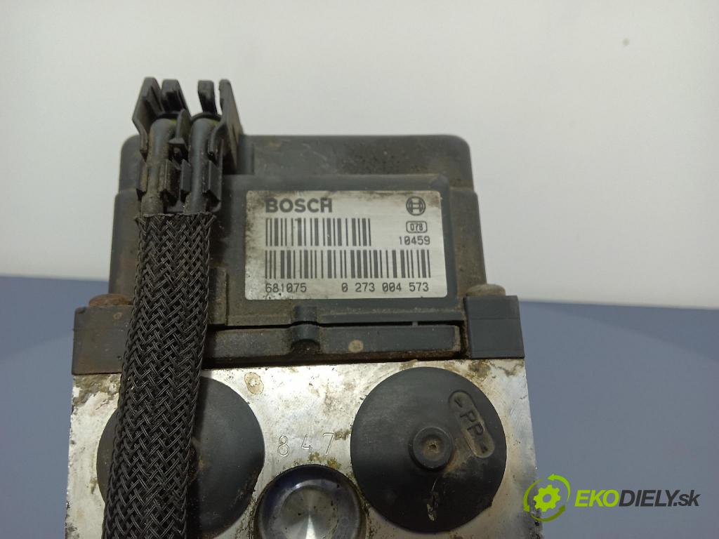 Volkswagen Passat 1999 čerpadlo ABS x 3B0614111HL