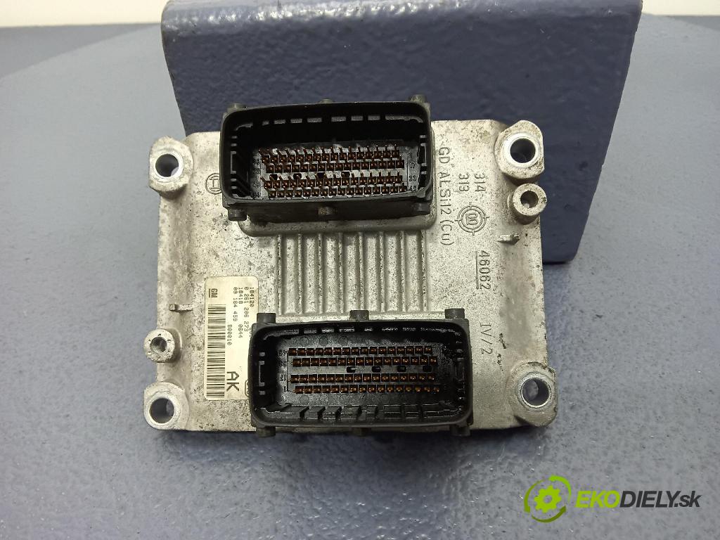 Opel Agila 2001 řídící jednotka Motor: 0261206273