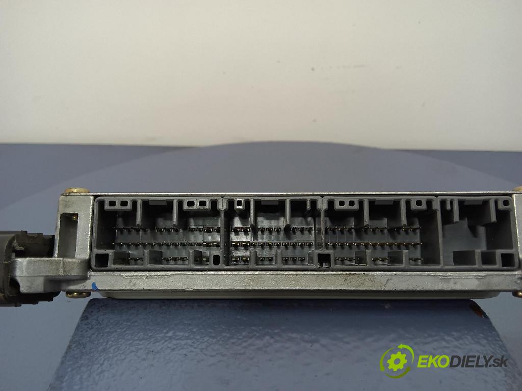 Honda Cr-v 1999 řídící jednotka Motor: 37820-PHK-G01