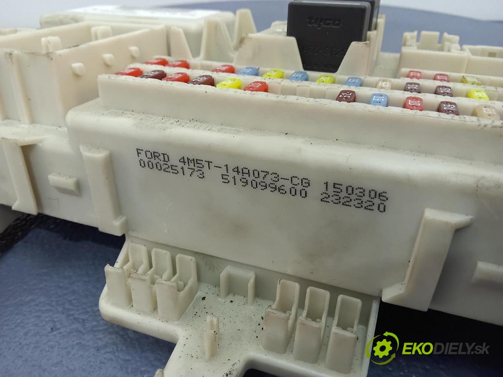 Ford Focus c-max 2006 skříňka Pojistky 4M5T-14A073-CG
