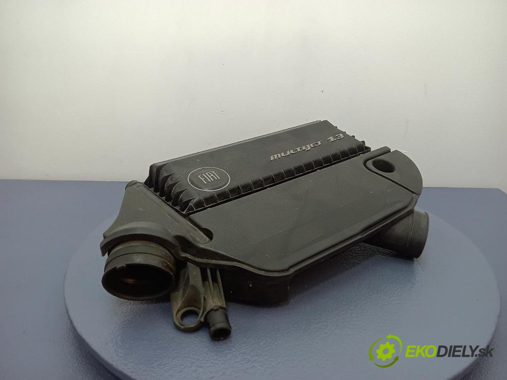 Fiat Punto 2012 obal Filtra: Vzduch: 51816590